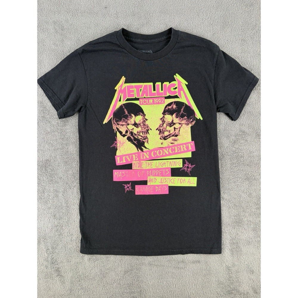 Grunge Metallica T-Shirt Live In Concert Skulls Black Adult Size Small